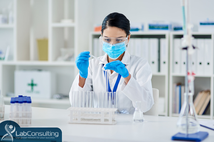 Scientist in Innovation Labs using advanced lab equipment